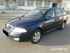 Modrá Škoda Octavia II FACE TDI 