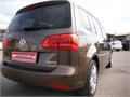 VW Touran hneda 011